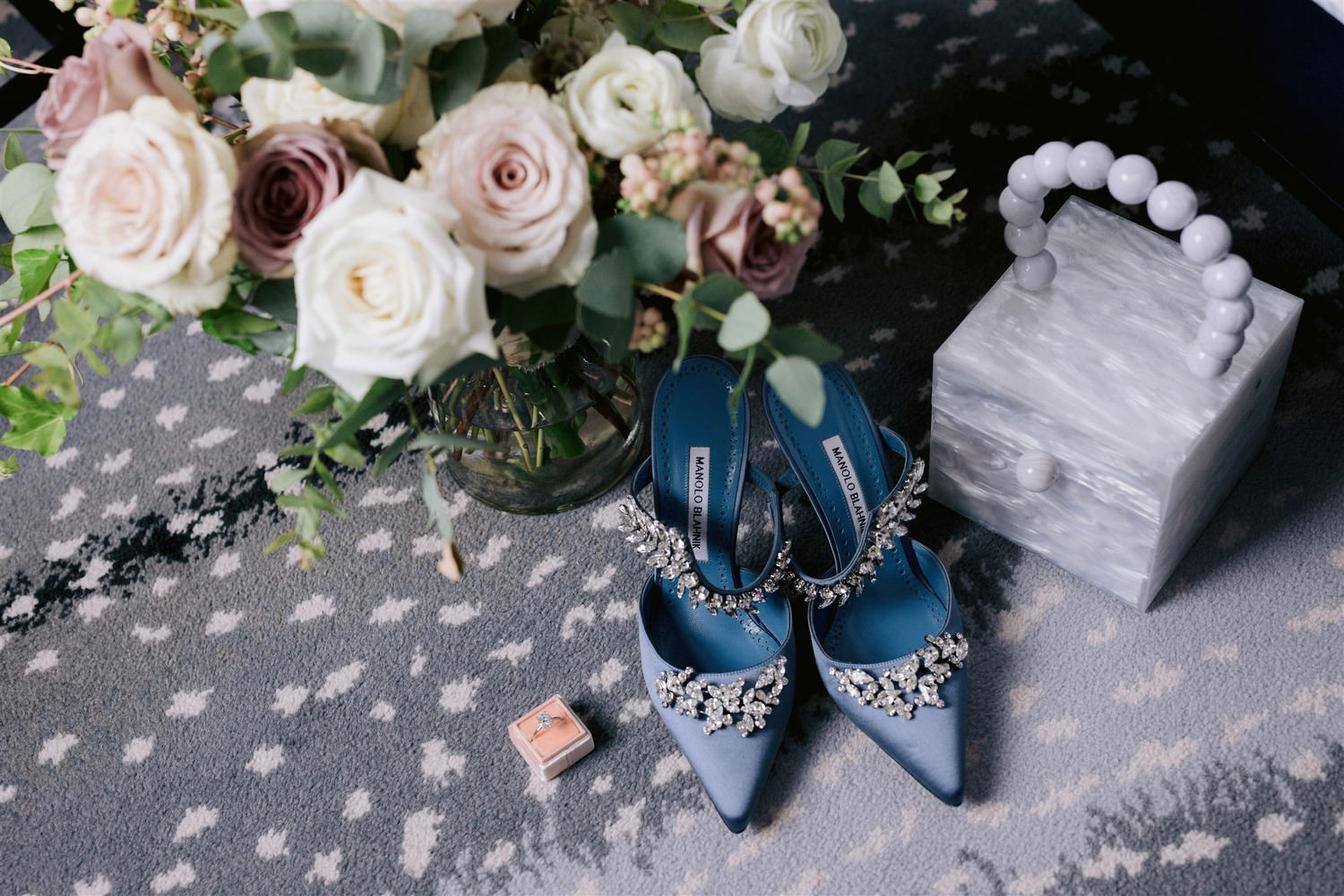 manolo blahnik, st. patricks cathedral, jw marriott essex house, central park, groom, bride, classic new york wedding