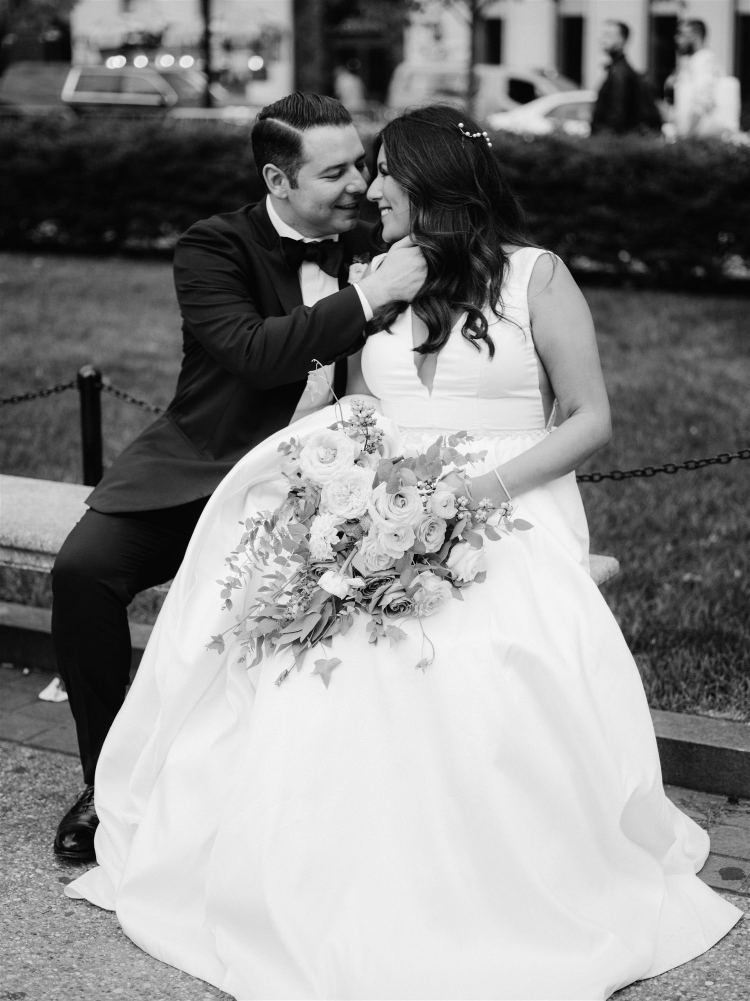 central park, wedding, Jenny fu, bride and groom in love, groom holding bride's face joyfully
