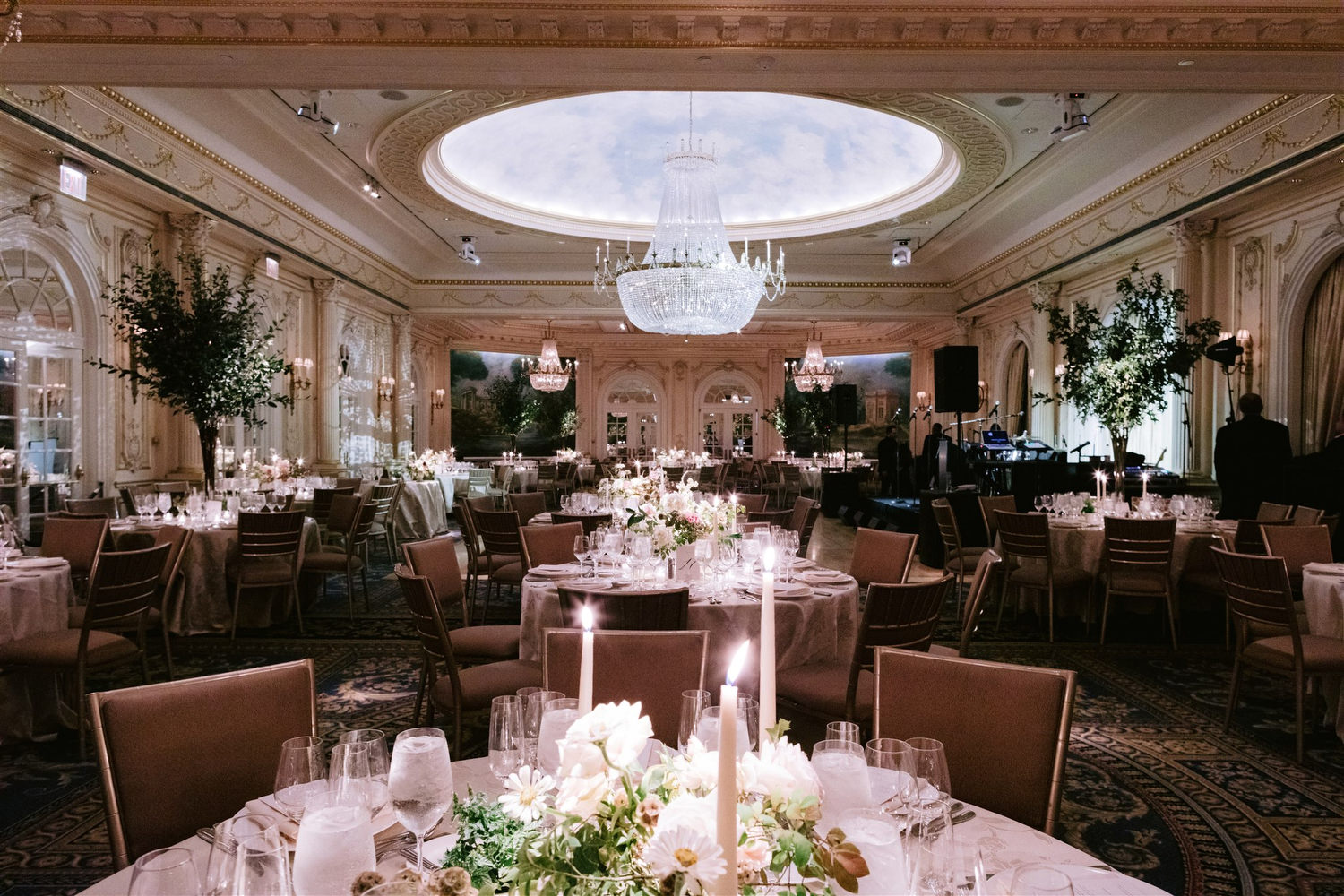 jw marriott essex house, grand salon, jenny fu studio, gorgeous shot of the wedding dinner reception room, candlelit