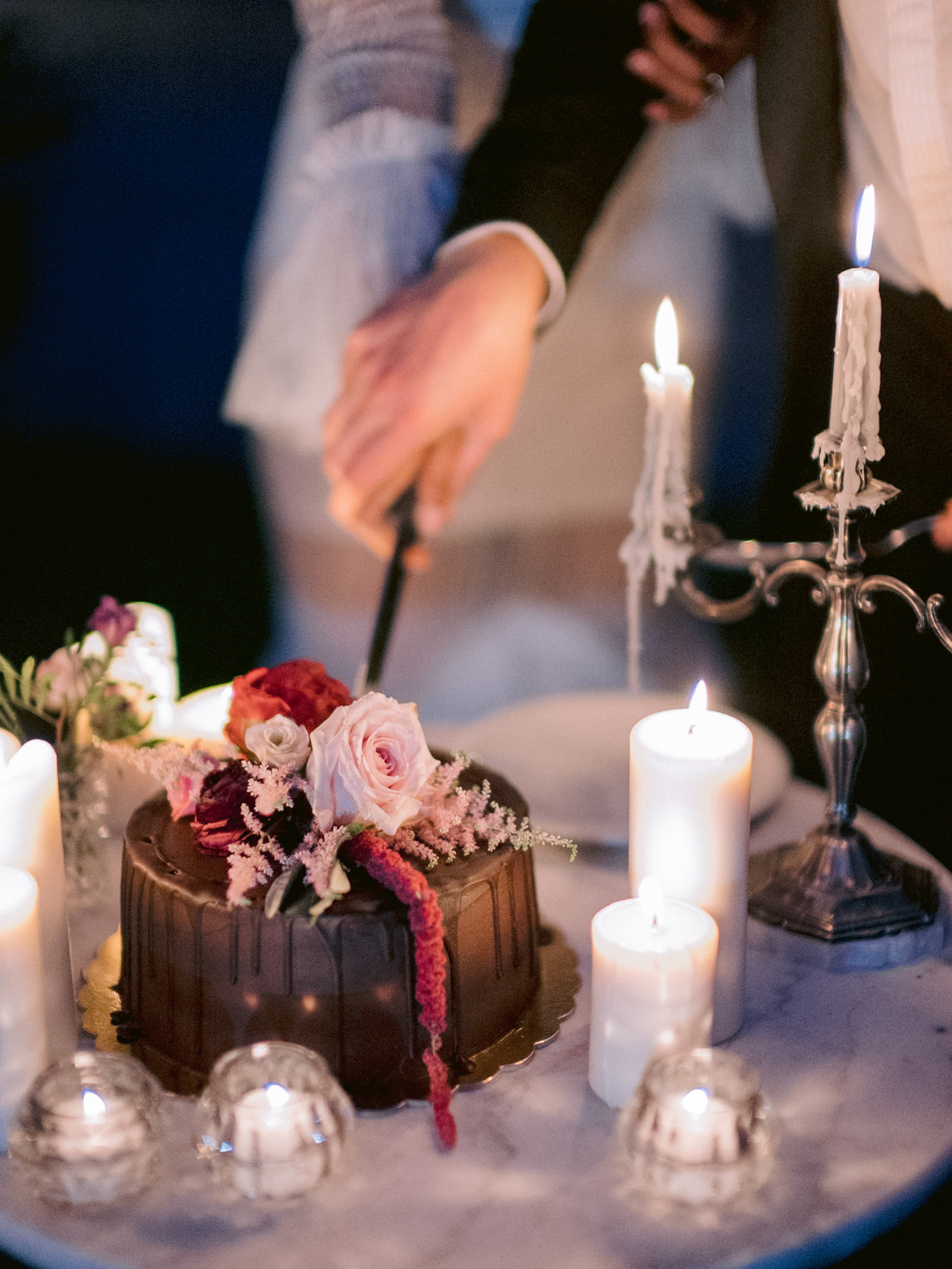 destination elopement, Lake Como, Italy, cake, dessert
