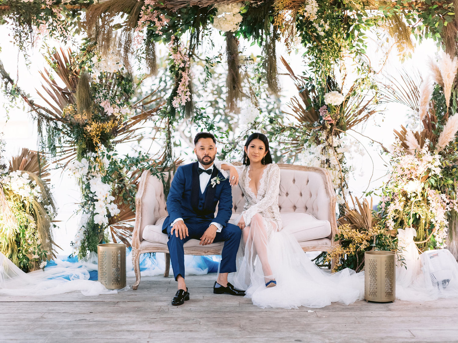 bride, groom, spring wedding, cherry blossoms, engagement session, Nyc