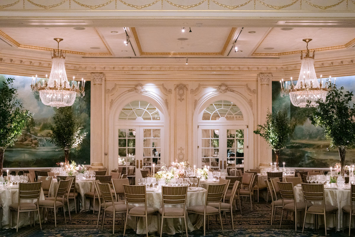 Beautiful dining room for a wedding in NYC