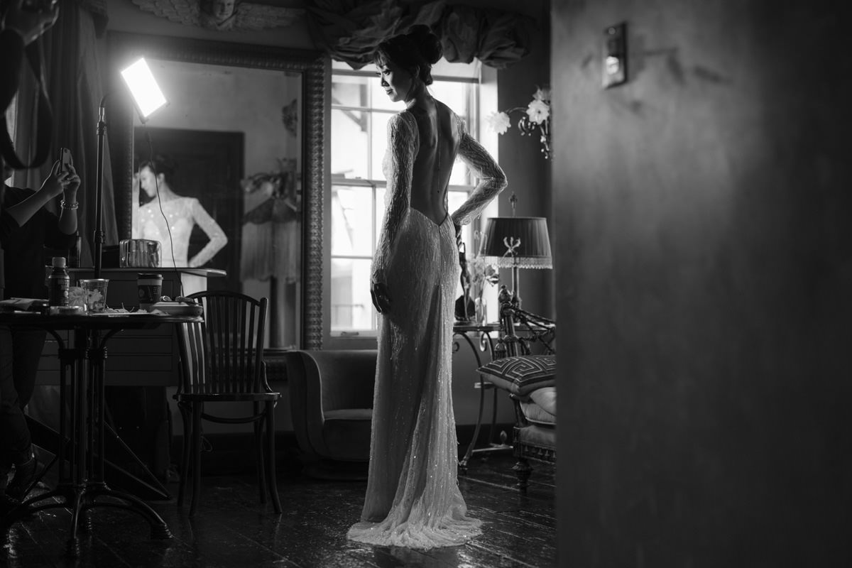 Bride gets ready in Lower Manhattan venue for her wedding